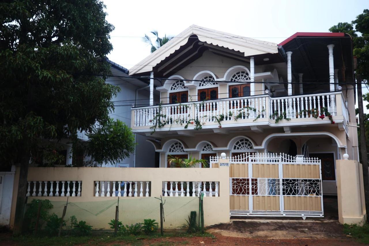 Neverbeen To Lagoon Town Batticaloa Exterior photo